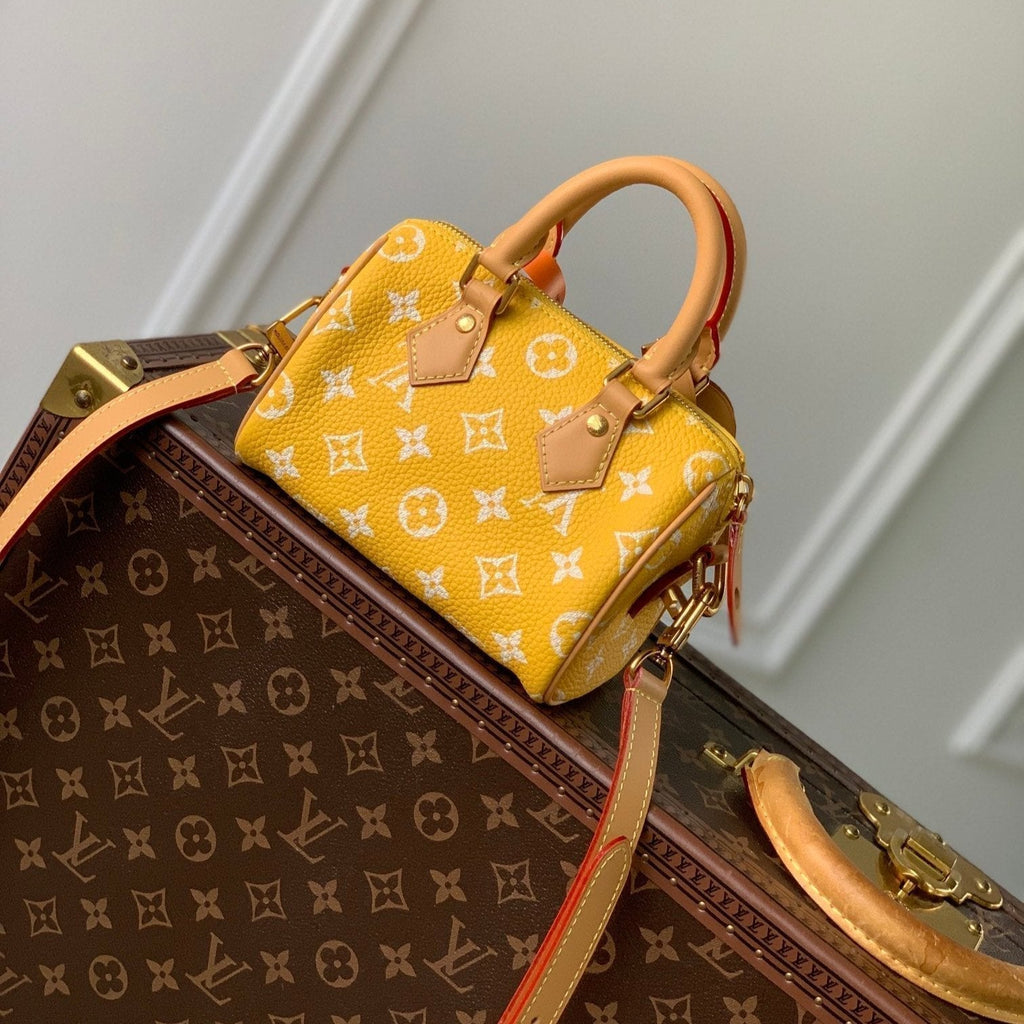 SPEEDY P9 BANDOULIÈRE 18CM CUIR DE VEAU JAUNE