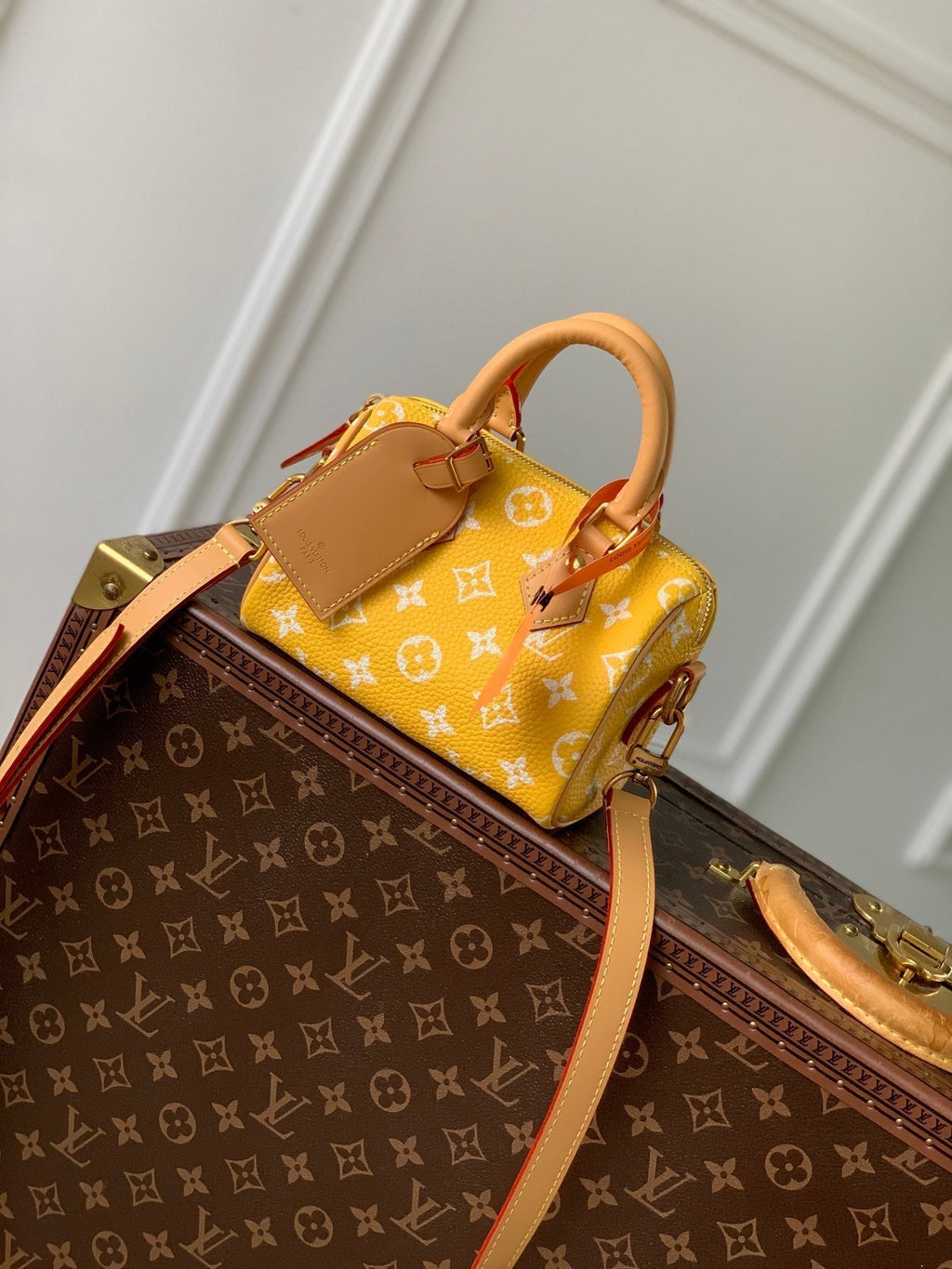 SPEEDY P9 BANDOULIÈRE 18CM CUIR DE VEAU JAUNE