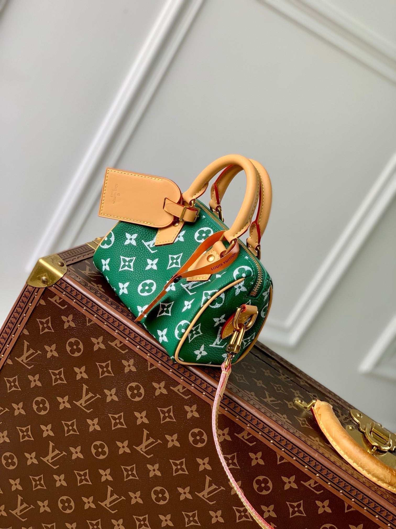 SPEEDY P9 BANDOULIÈRE 18CM CUIR DE VEAU VERT