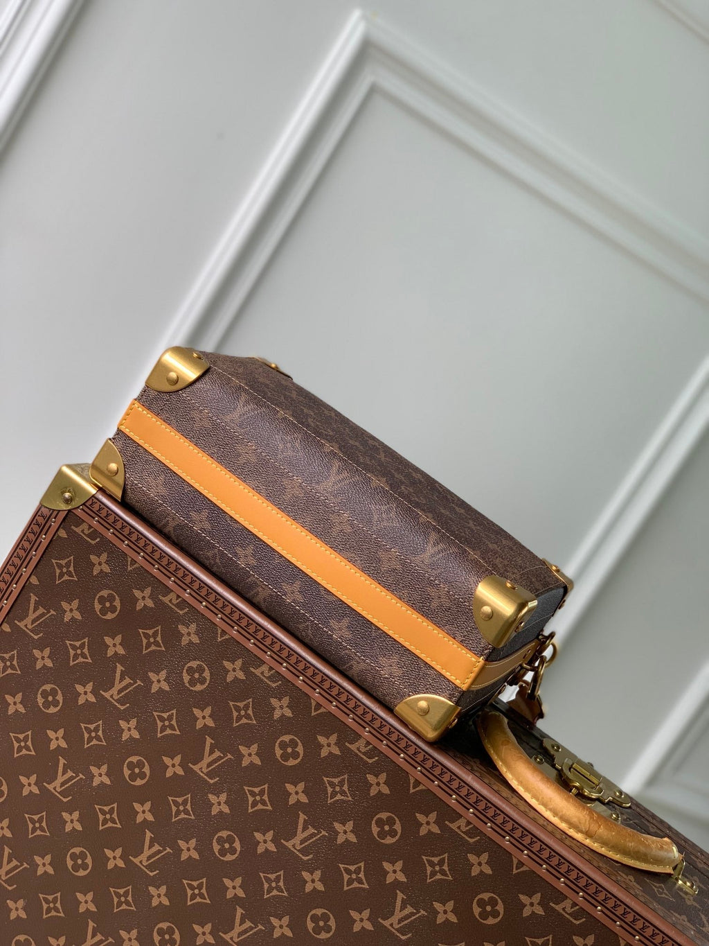 LV SOUL TRUNK EAST WEST 29 BROWN MONOGRAM
