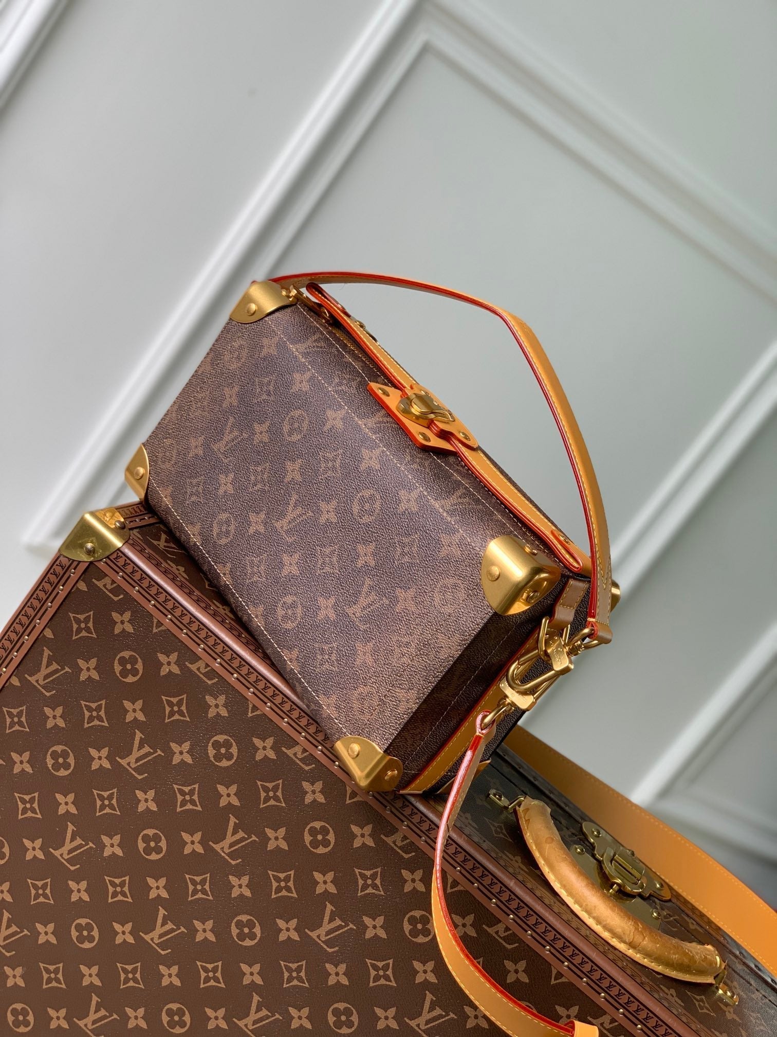 LV SOUL TRUNK EAST WEST 29 BROWN MONOGRAM