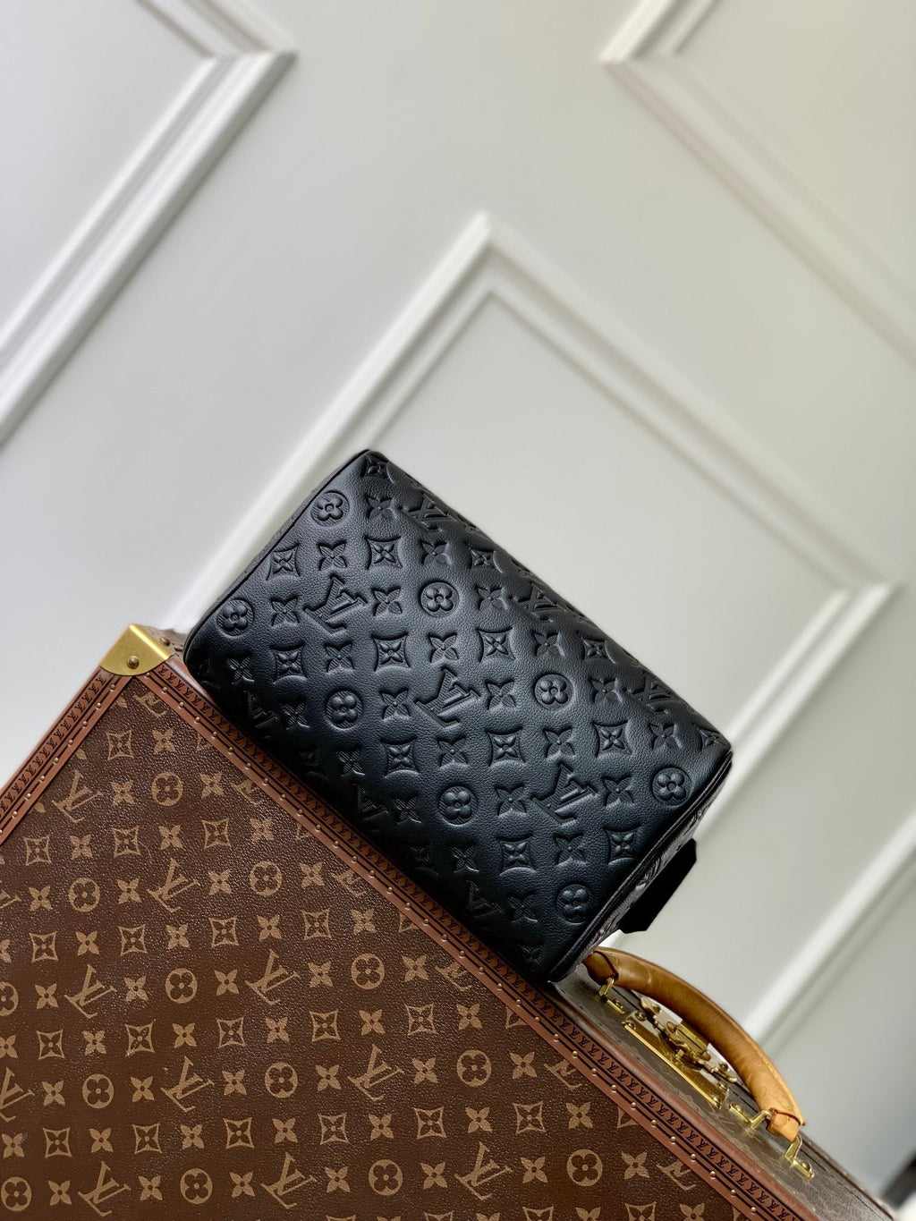 KIT DOPP 28 EN OMBRE MONOGRAMME NOIRE