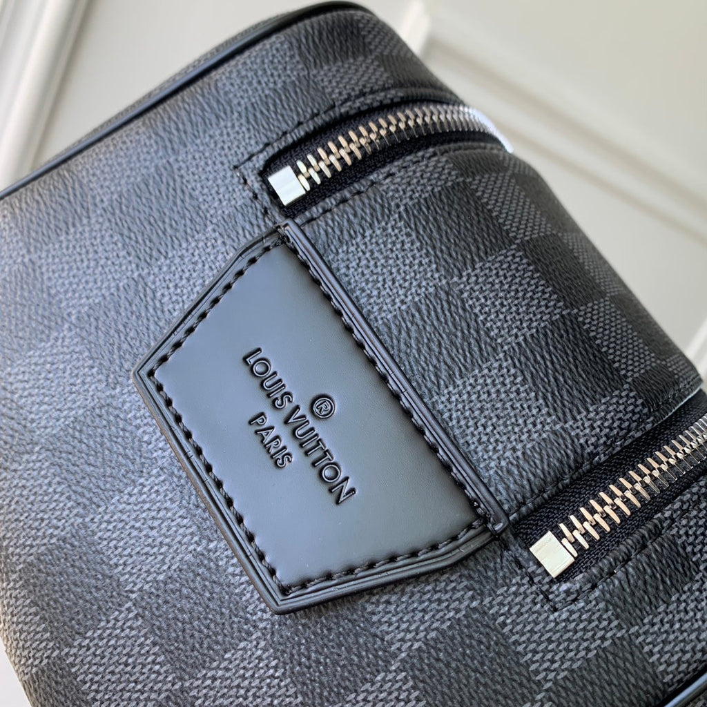 KIT DOPP 28 EN TOILE DAMIER GRAPHITE NOIR