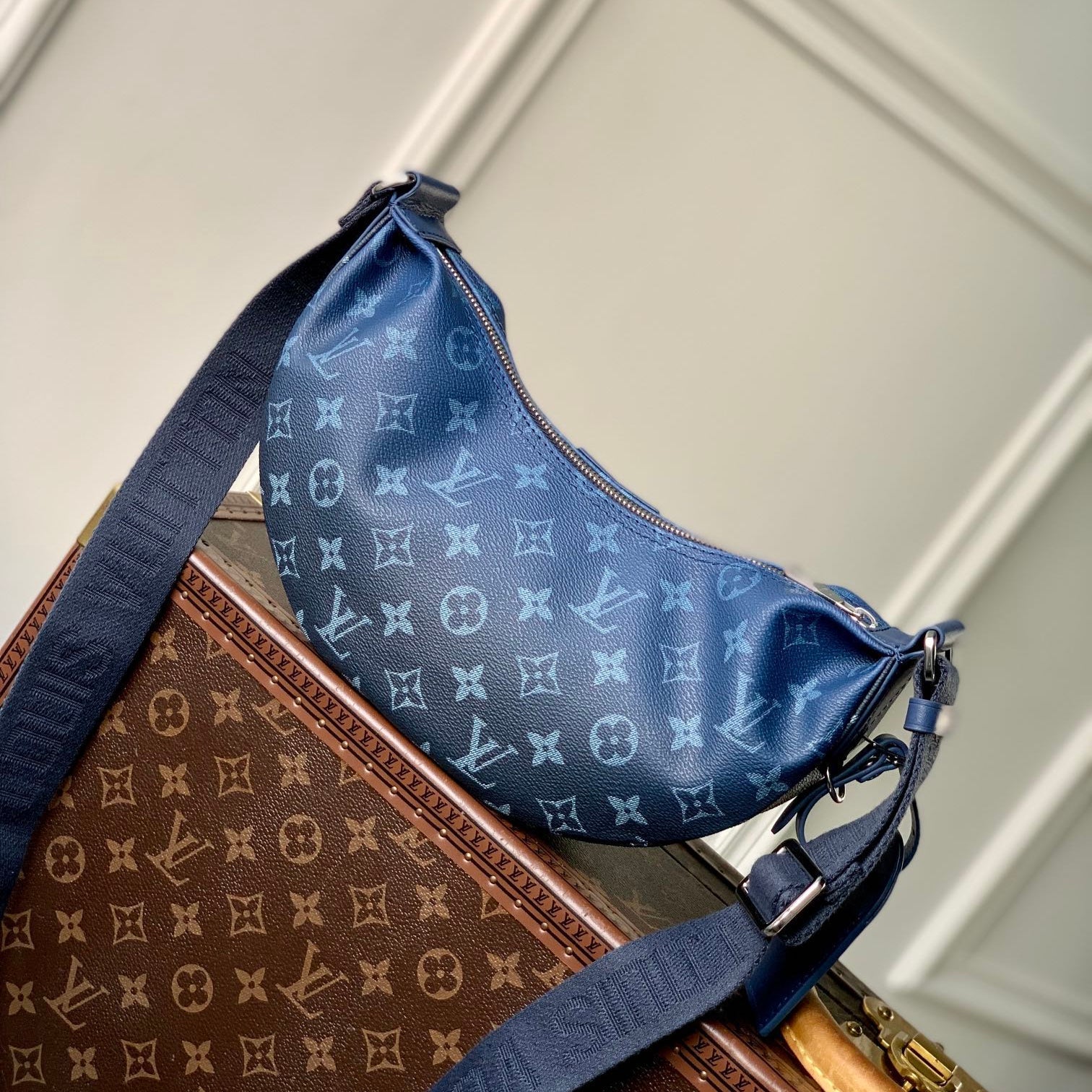 SAC HAMAC 28 EN TOILE DÉGRADÉE MONOGRAMME BLEU