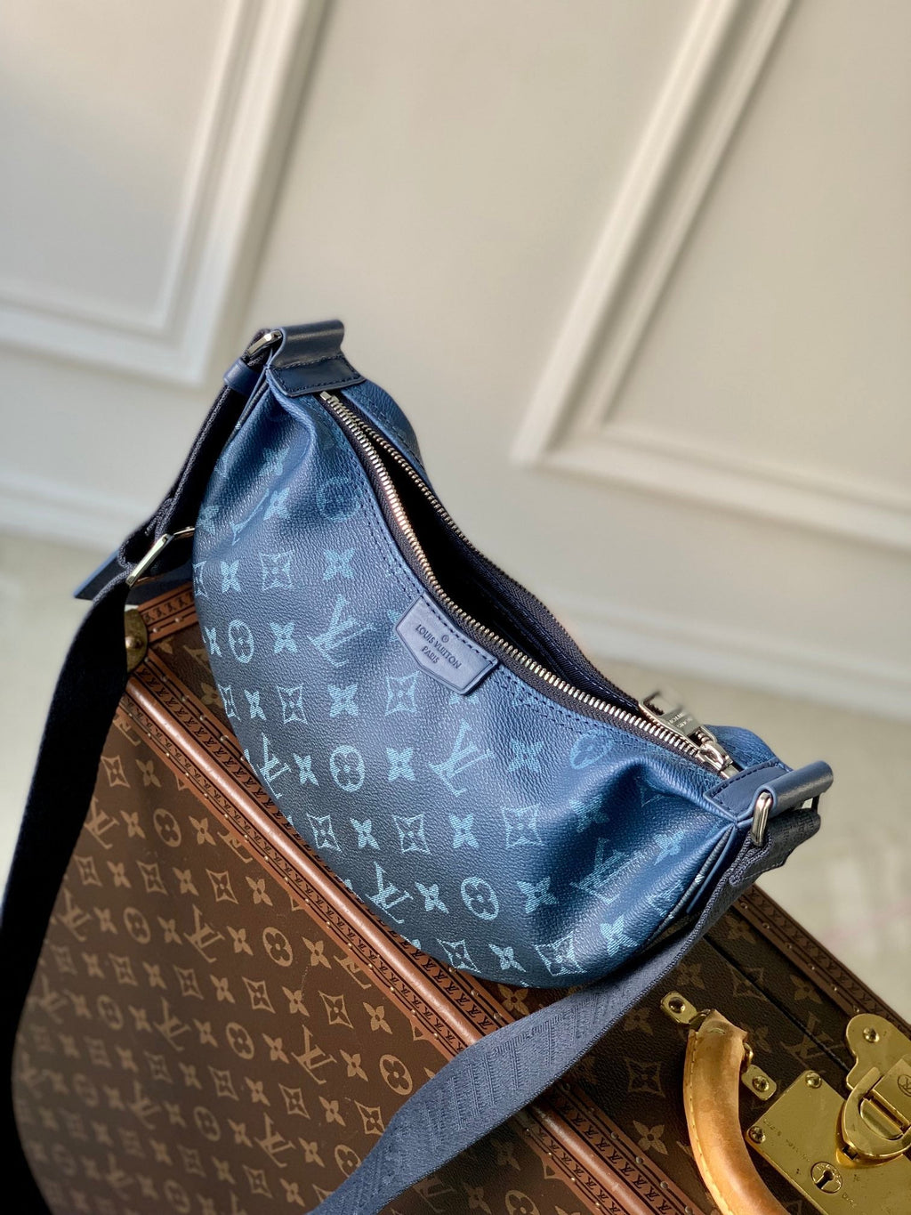 SAC HAMAC 28 EN TOILE DÉGRADÉE MONOGRAMME BLEU