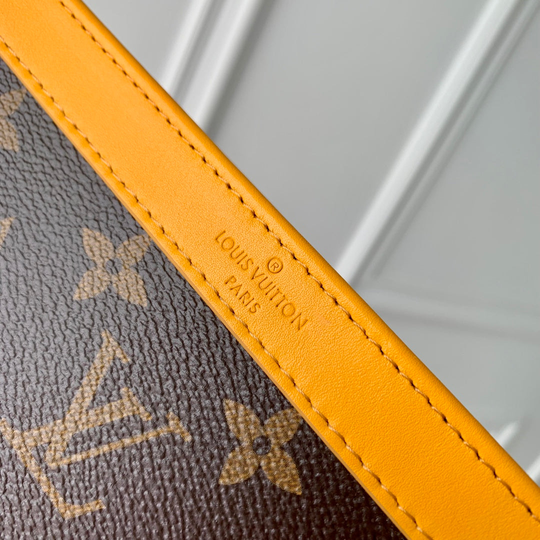 Portefeuille portable Gaston 18 pouces en toile monogrammée marron et cuir de veau jaune mélangé