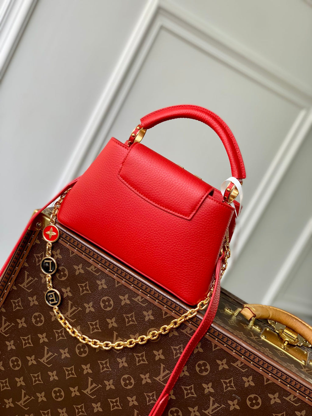 CAPUCINES MINI 23 EN QUINCAILLERIE OR TAURILLON ROUGE