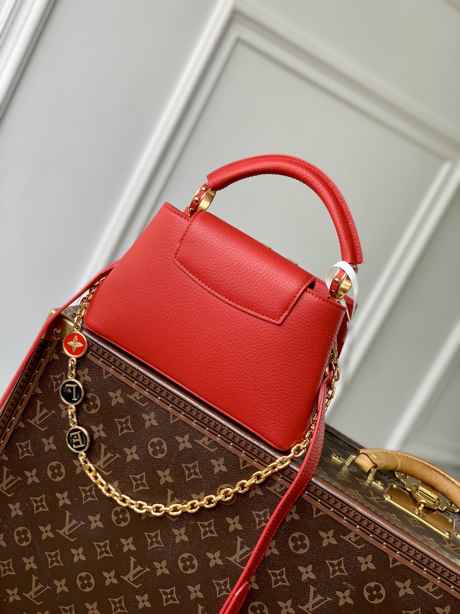 CAPUCINES MINI 23 EN QUINCAILLERIE OR TAURILLON ROUGE