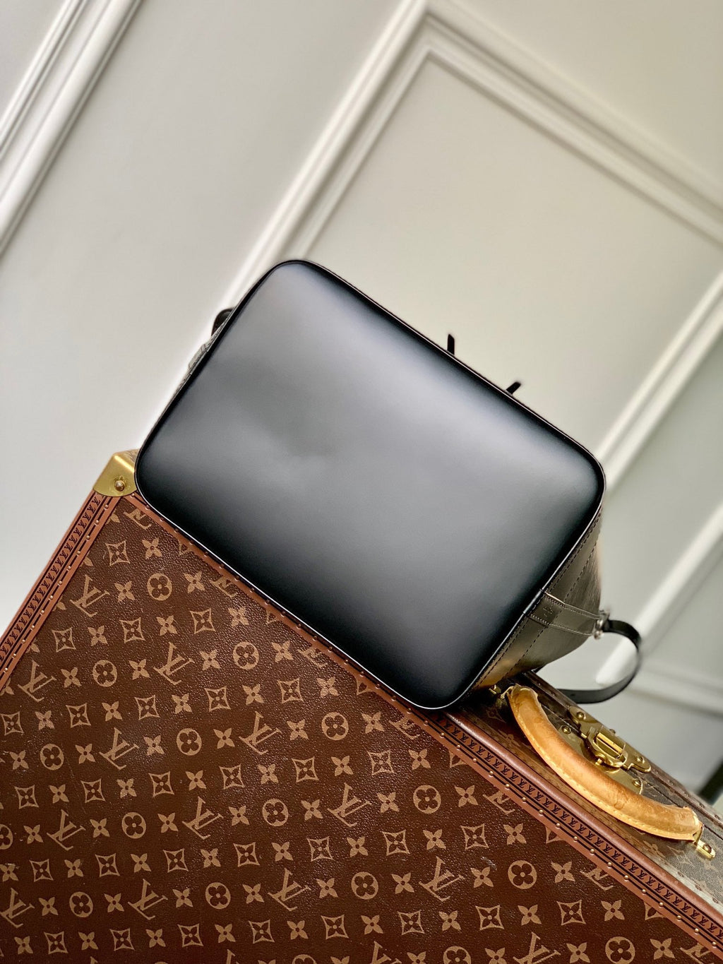 NOÉ MM 33 EN CUIR ÉPI NOIR