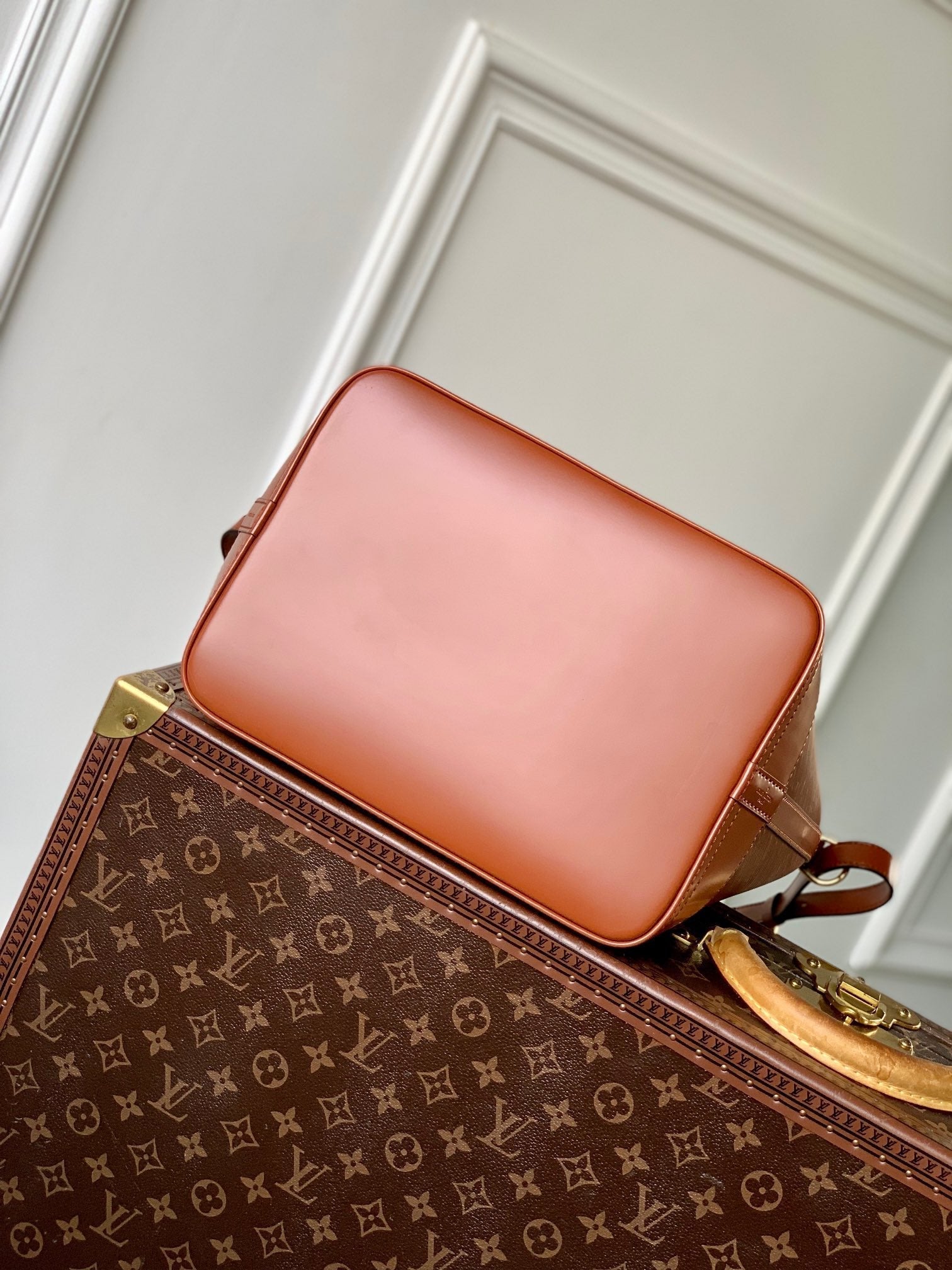 NOÉ MM 33 EN CUIR ÉPI ACAJOU
