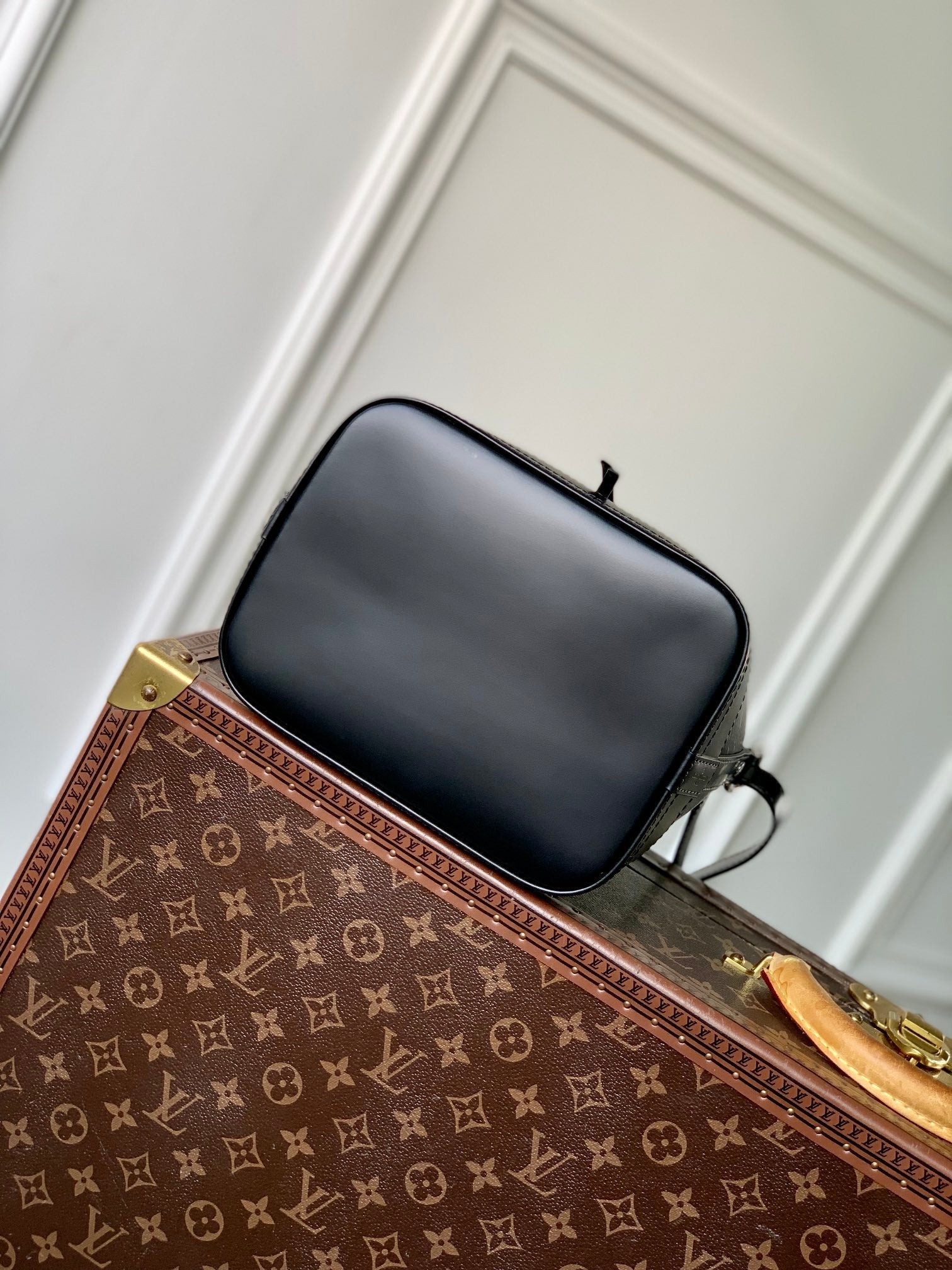 NOÉ BB 20 EN CUIR EPI NOIR