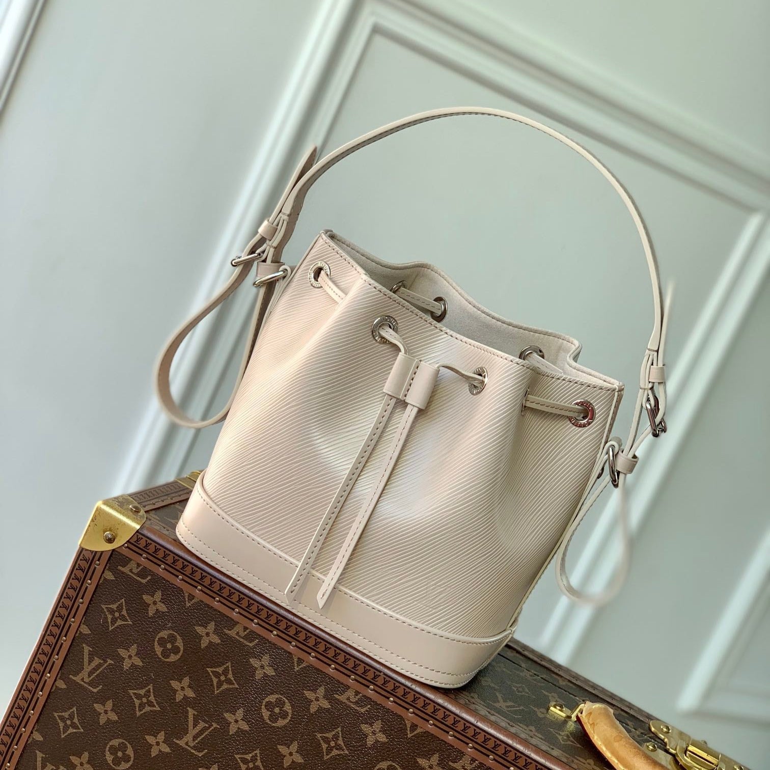NOÉ BB 20 EN CUIR EPI BLANC QUARTZ