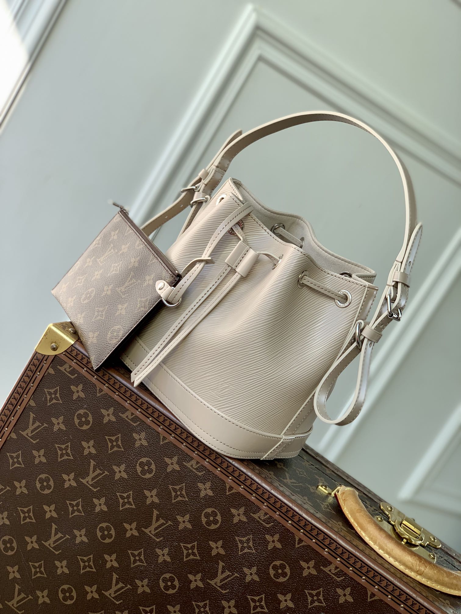 NOÉ BB 20 EN CUIR EPI BLANC QUARTZ