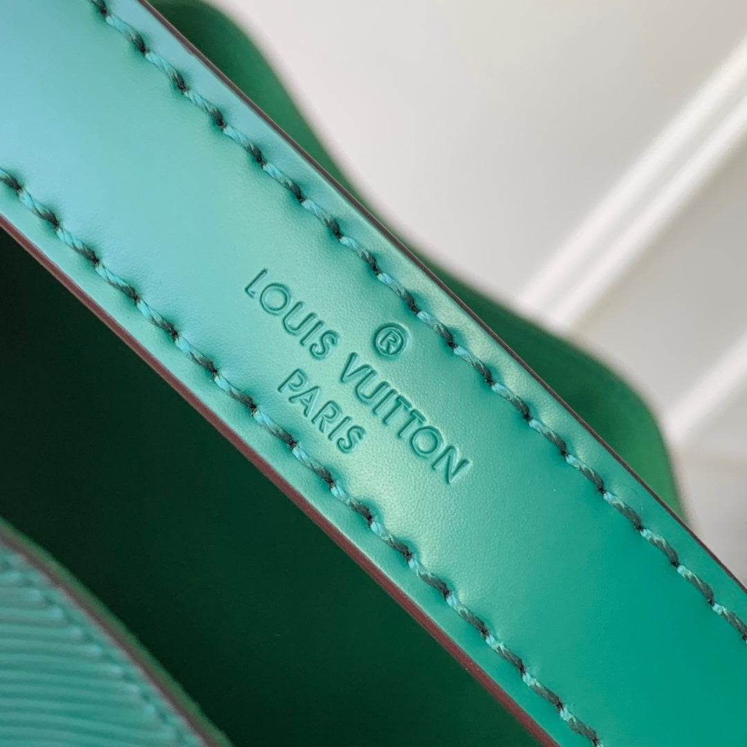 NOÉ BB 20 EN CUIR EPI VERT