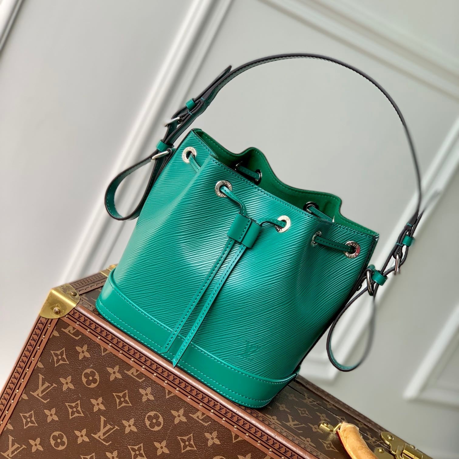 NOÉ BB 20 EN CUIR EPI VERT