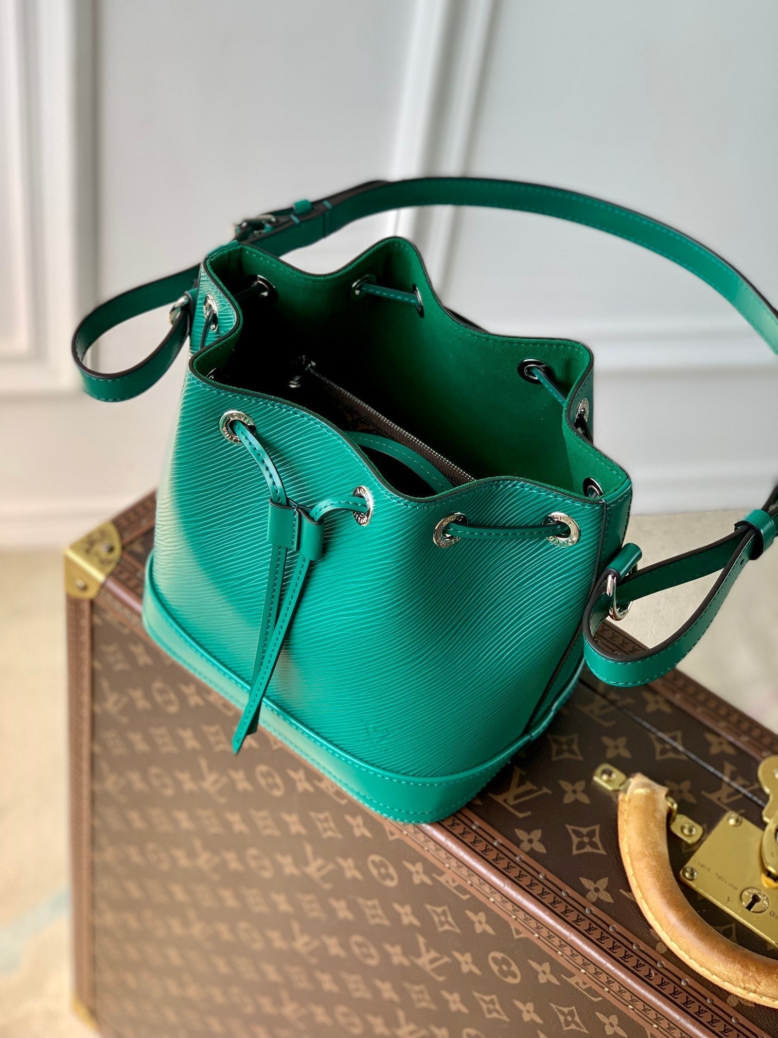 NOÉ BB 20 EN CUIR EPI VERT