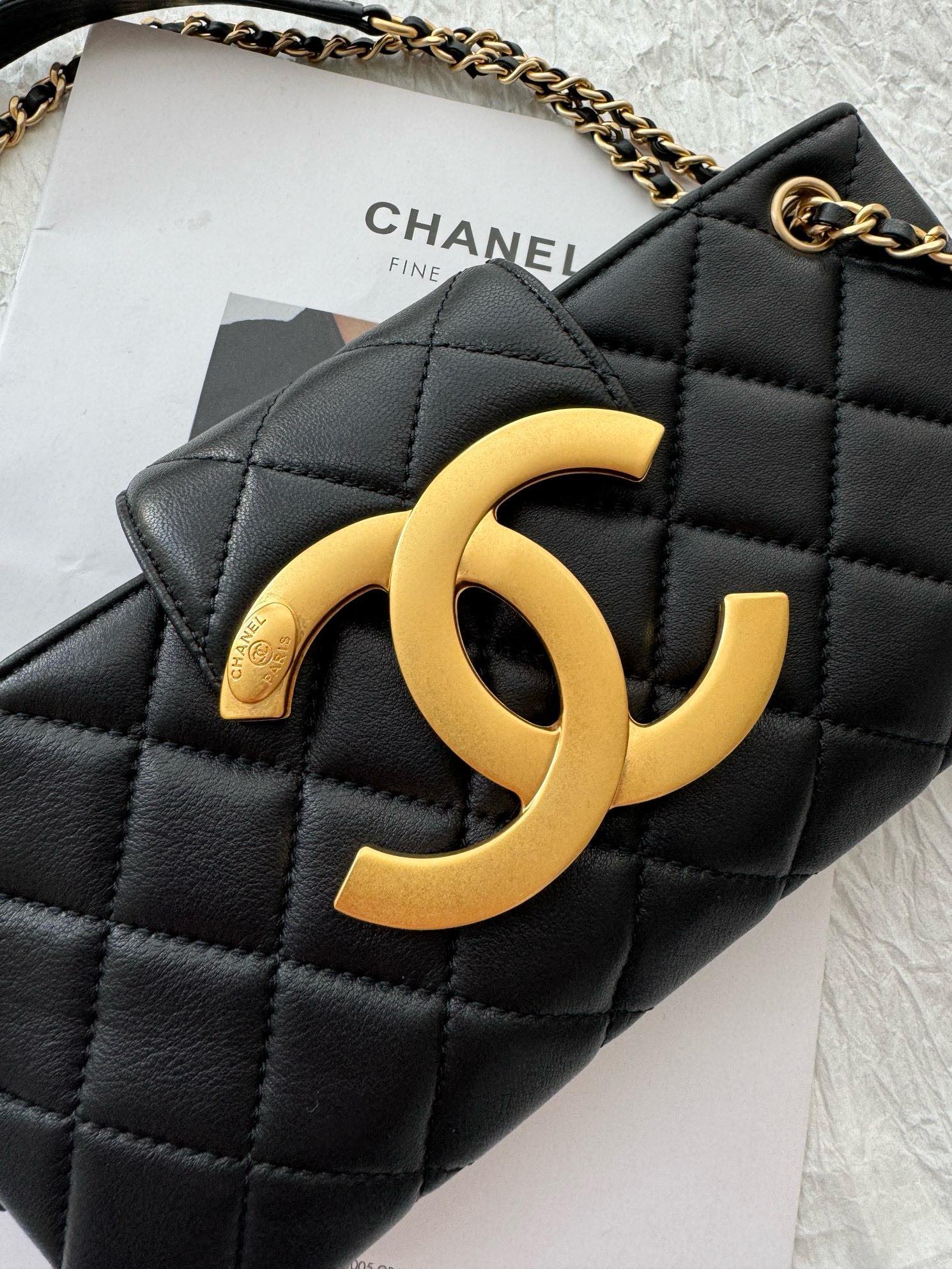 24C CC BAGUETTE BAG BLACK LAMBSKIN GOLD HARDWARE