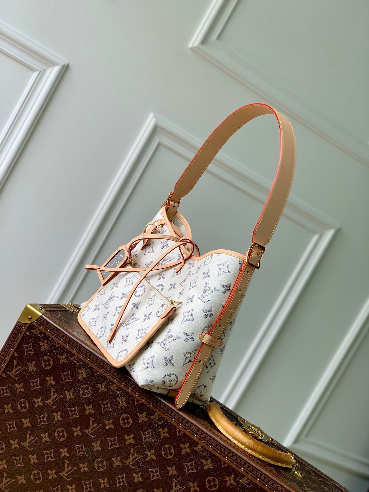 LV CARRYALL 29 CUIR BEIGE TISSU JACQUARD MONOGRAMME BLANC