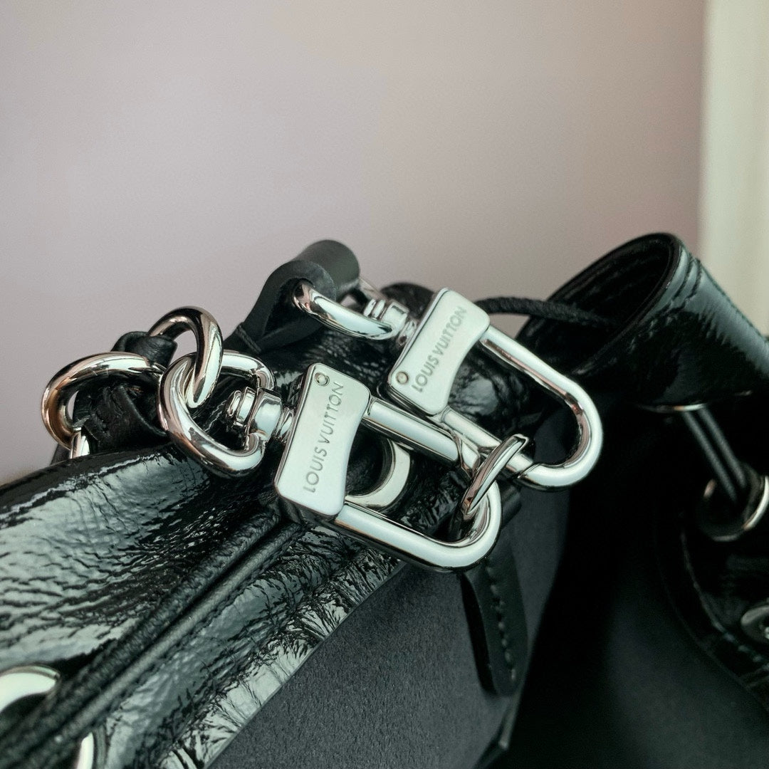 COFFRE NOÉ PM 23 EN COUSSIN NOIR QUINCAILLERIE ARGENTÉE