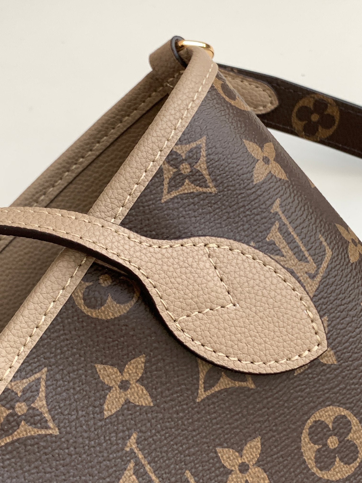 NEVERFULL 24 BANDOULIÈRE INSIDE OUT BB CUIR DE VEAU GRIS 