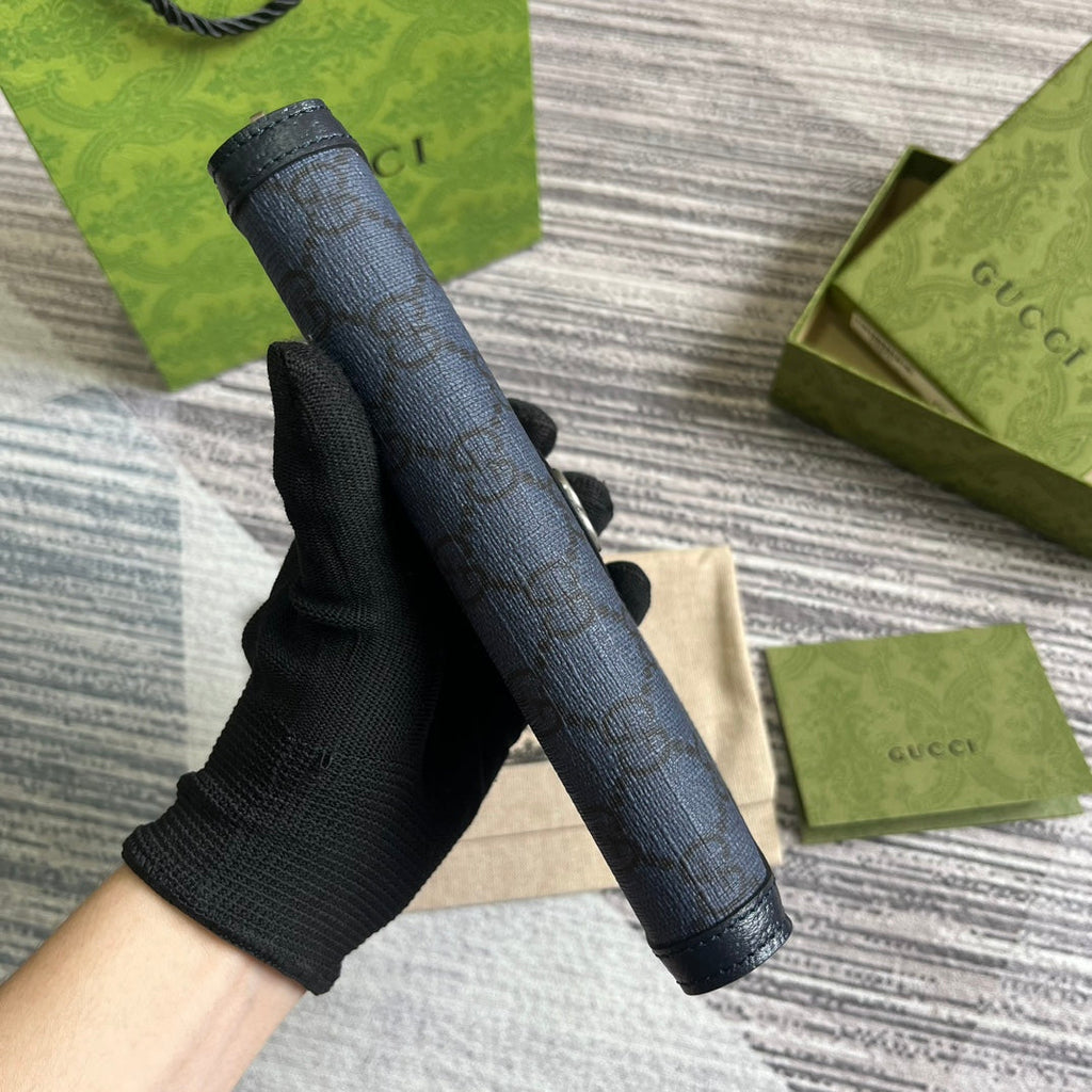 PORTEFEUILLE ZIPPÉ OPHIDIA GG 19 EN TOILE BLEU FONCÉ ET CUIR DE VEAU NOIR