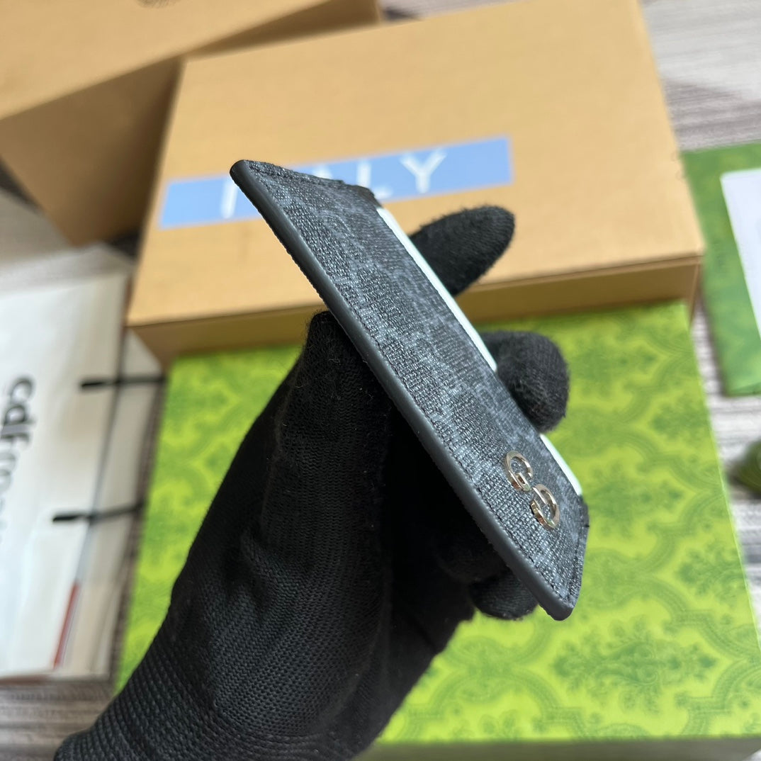 ÉTUI À CARTES GG 11 AVEC DÉTAIL GG EN CUIR DE VEAU NOIR