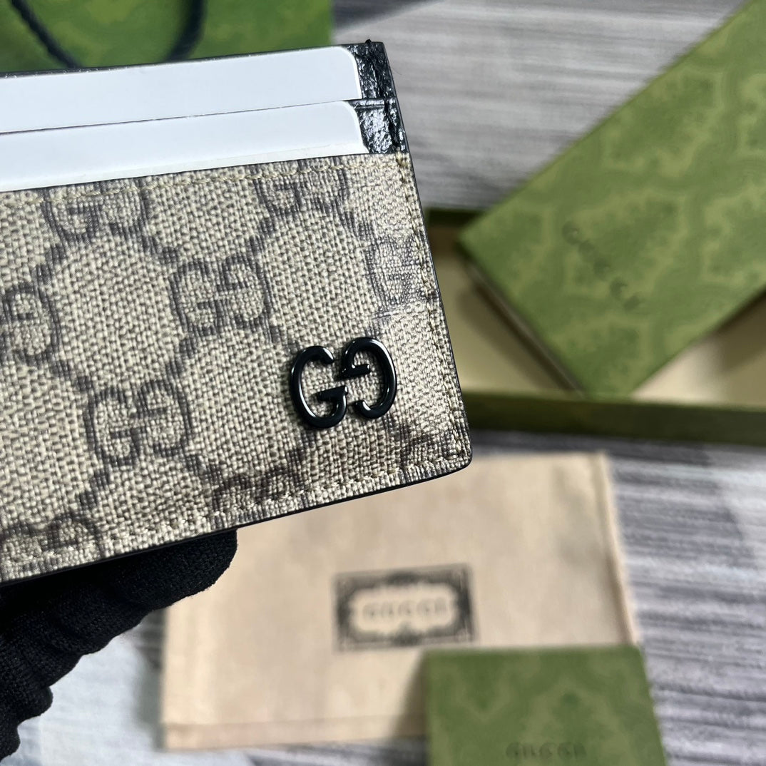ÉTUI À CARTES GG 11 AVEC DÉTAIL GG EN CUIR DE VEAU BEIGE MARRON