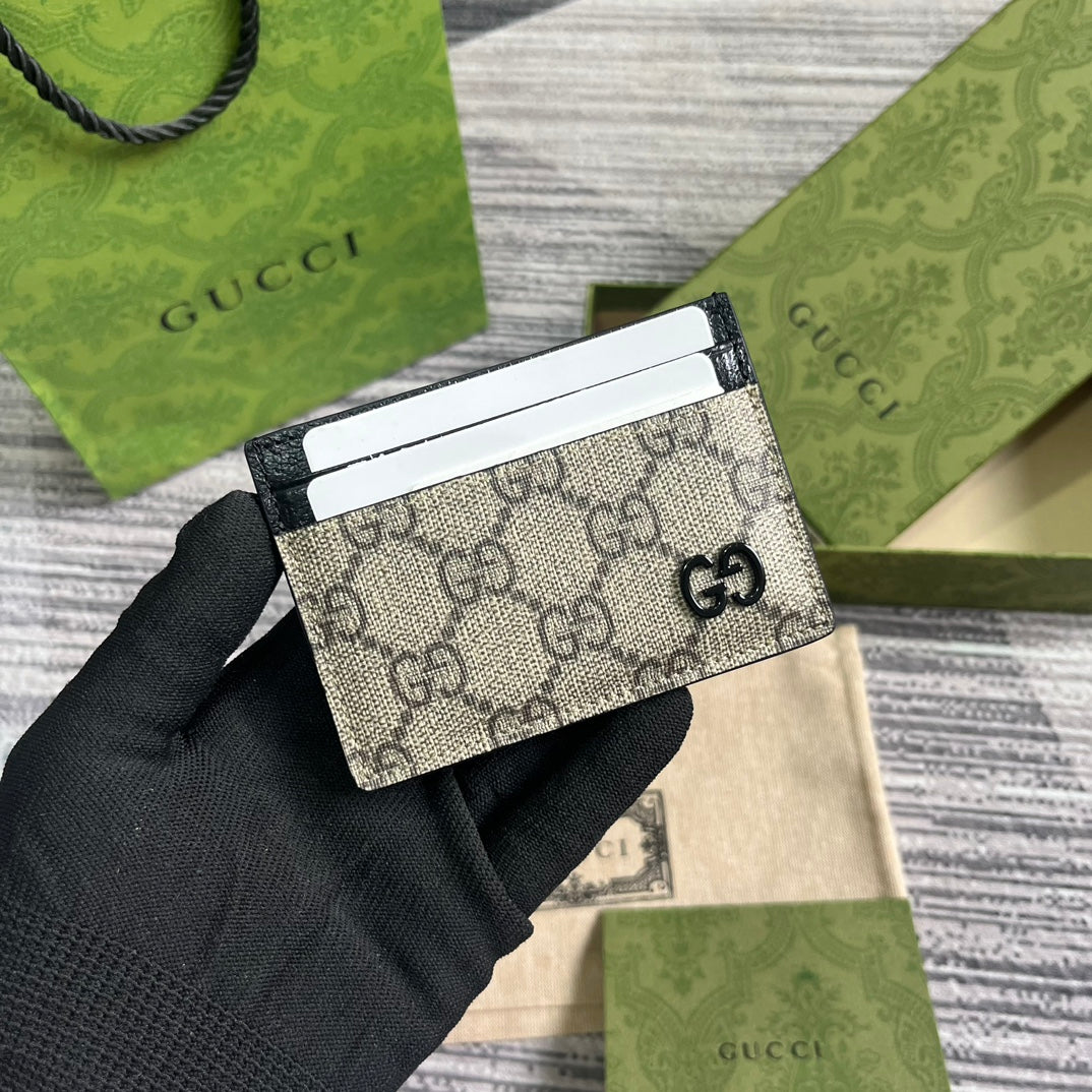 ÉTUI À CARTES GG 11 AVEC DÉTAIL GG EN CUIR DE VEAU BEIGE MARRON