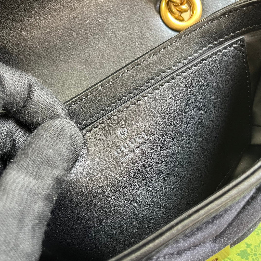 SAC GG MARMONT MINI 22 EN VELOURS NOIR
