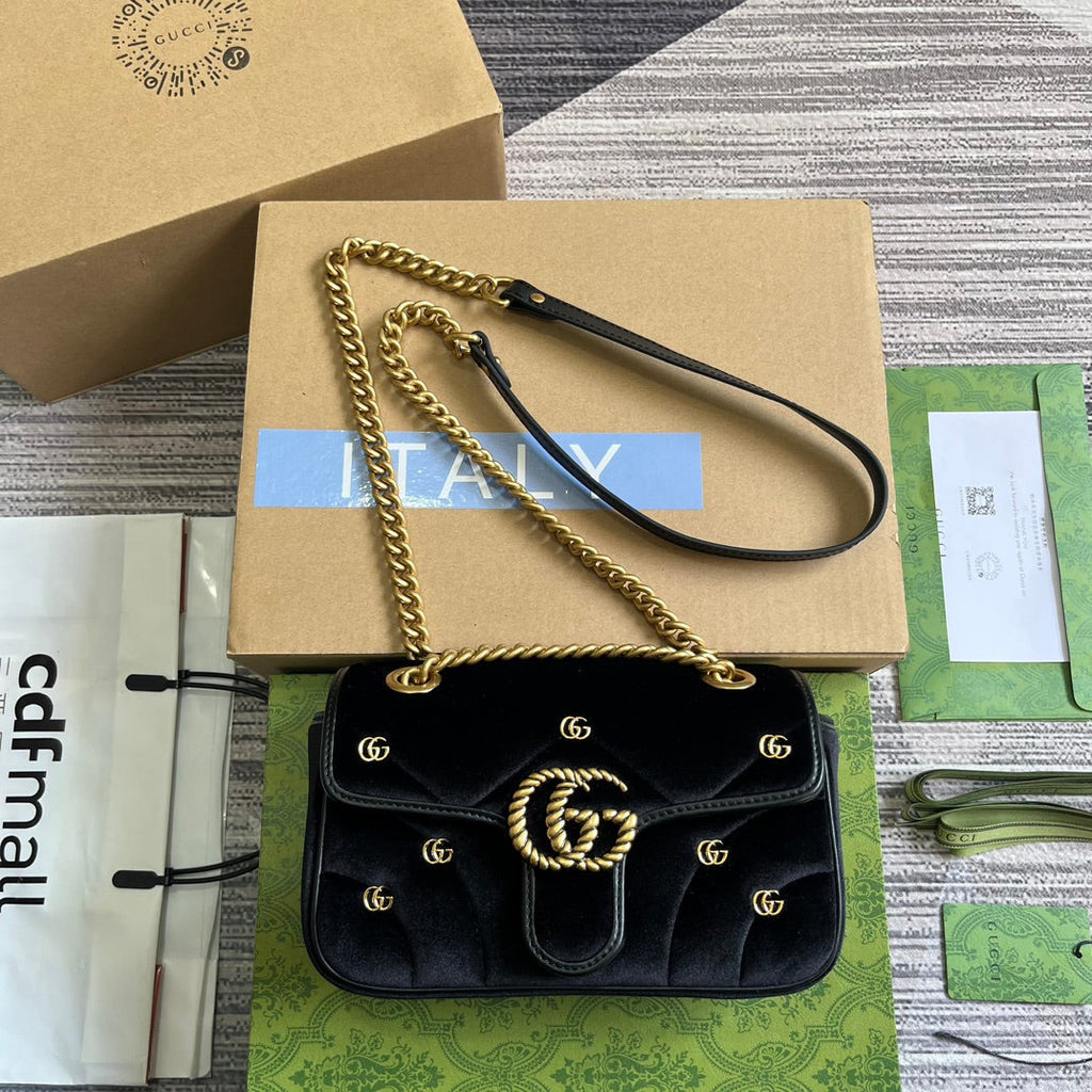 SAC GG MARMONT MINI 22 EN VELOURS NOIR