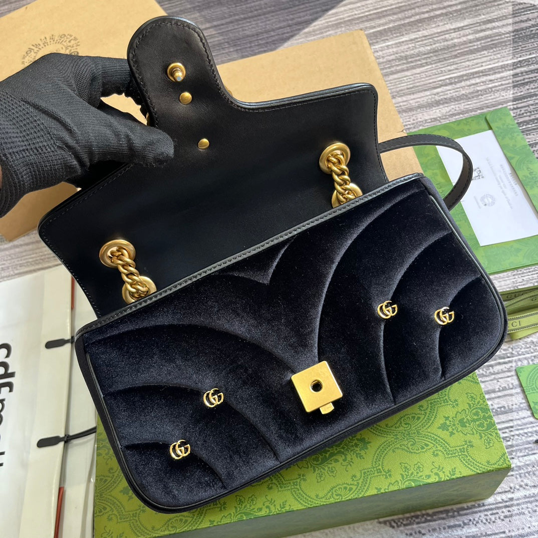 SAC GG MARMONT MOYEN 26 EN VELOURS NOIR