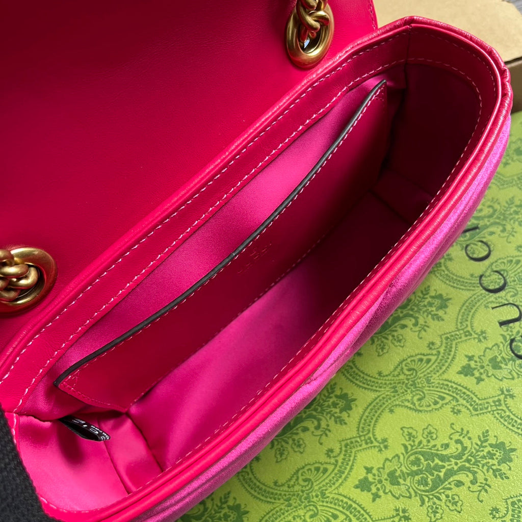 SAC GG MARMONT MINI 22 EN VELOURS ROSE VIF