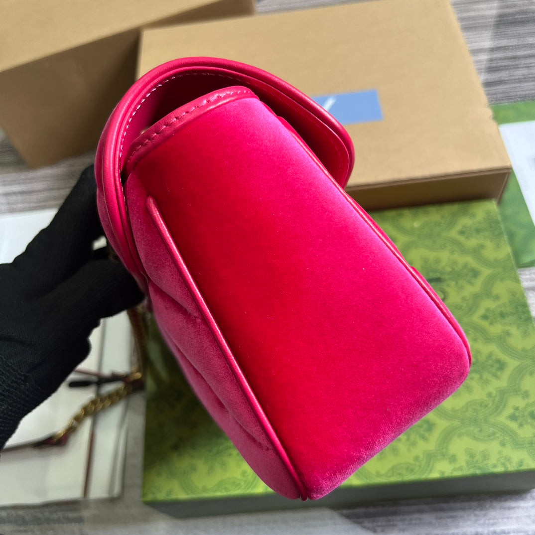 SAC GG MARMONT MOYEN 26 EN VELOURS ROSE VIF