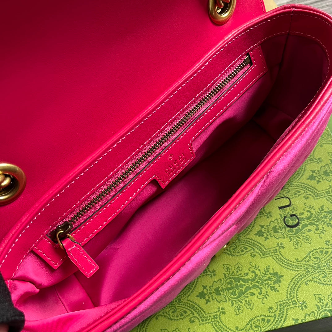 SAC GG MARMONT MOYEN 26 EN VELOURS ROSE VIF