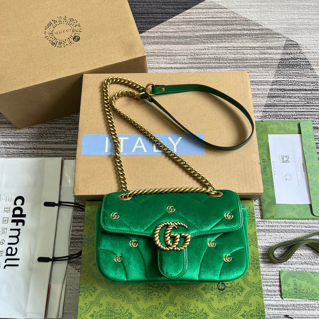 SAC GG MARMONT MINI 22 EN VELOURS VERT FRAIS
