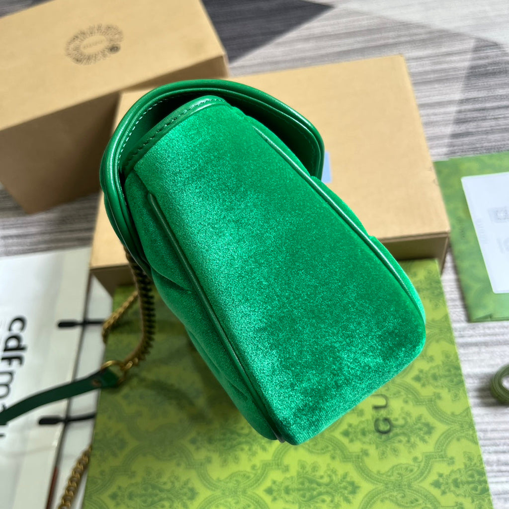 SAC GG MARMONT MOYEN 26 EN VELOURS VERT FRAIS