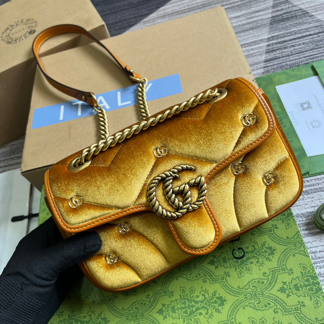 SAC GG MARMONT MINI 22 EN VELOURS DORÉ