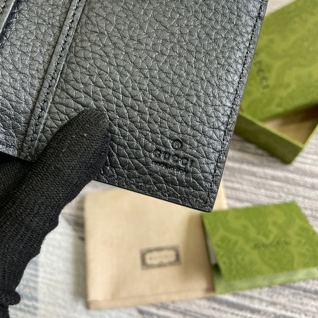 PORTE-CARTES LONG 12 EN CUIR DE VEAU NOIR
