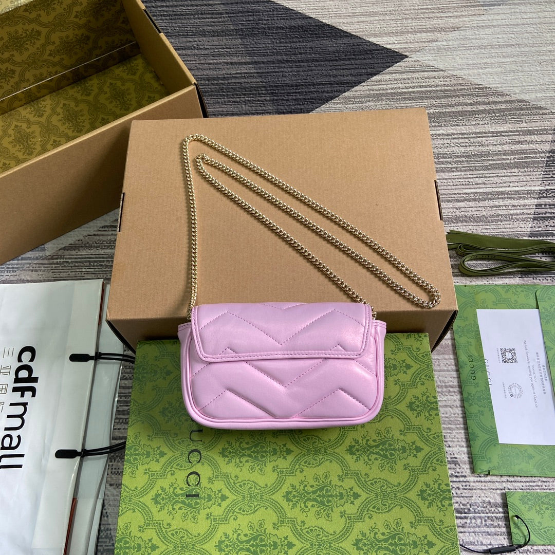 MINI SAC À BANDOULIÈRE GG MARMONT 16 EN CUIR DE VEAU ROSE CLAIR