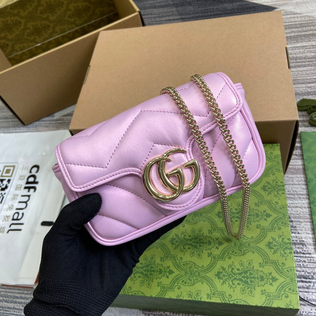 MINI SAC À BANDOULIÈRE GG MARMONT 16 EN CUIR DE VEAU ROSE CLAIR