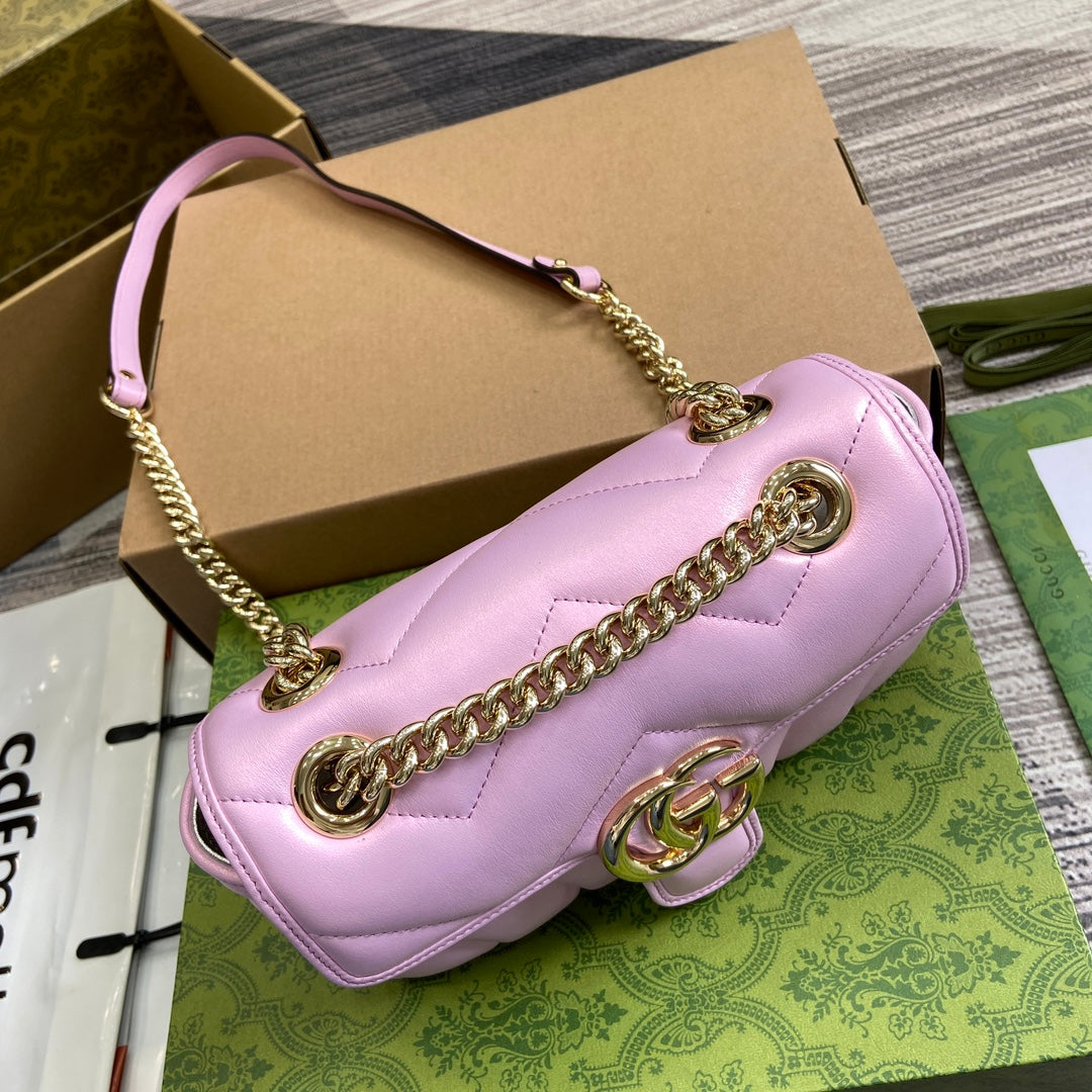 Petit sac bandoulière GG Marmont 23 en cuir de veau rose clair