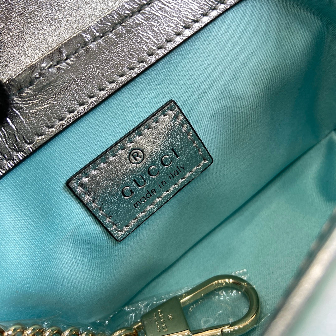 MINI SAC À BANDOULIÈRE GG MARMONT 16 EN CUIR DE VEAU IRISÉ BLEU