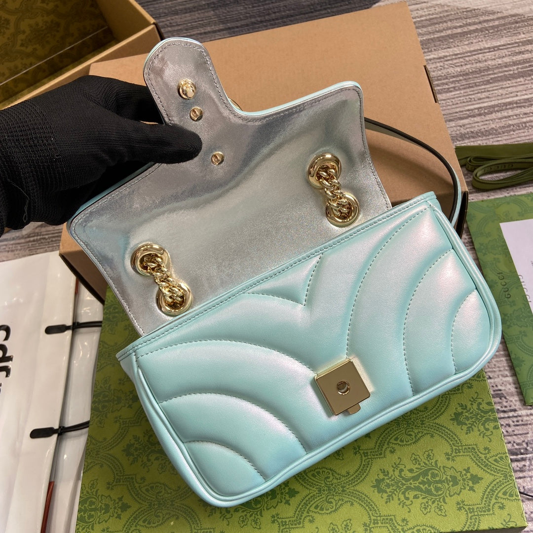 GG MARMONT 23 PETIT SAC À BANDOULIÈRE EN CUIR DE VEAU IRISÉ BLEU