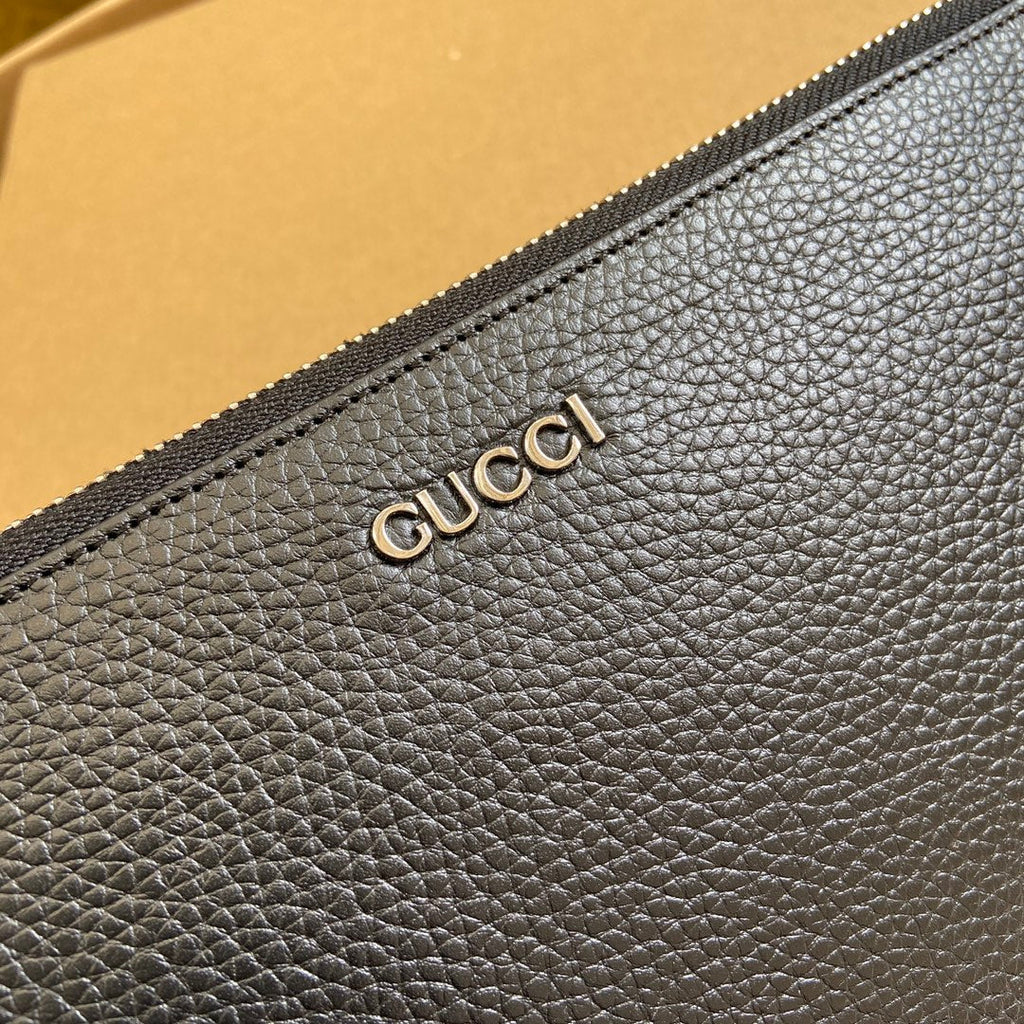 POCHETTE 28 AVEC LOGO GG EN CUIR DE VEAU NOIR