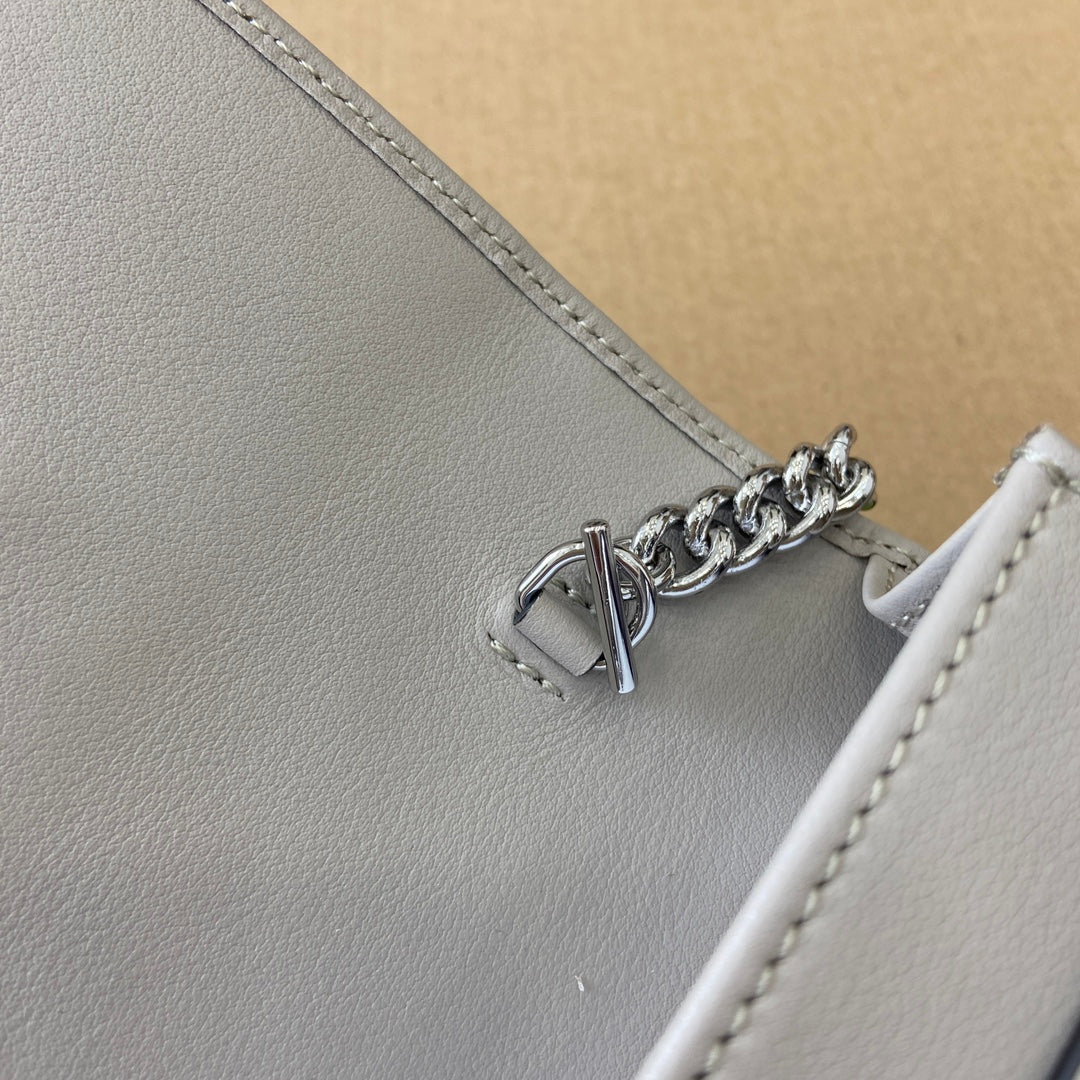 MINI SAC À CHAÎNE GG MARMONT 20 EN CUIR DE VEAU BLANC