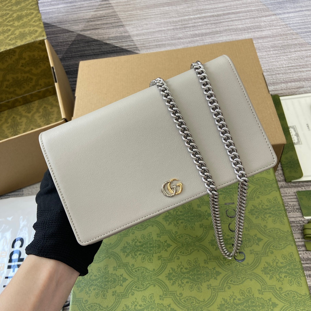 MINI SAC À CHAÎNE GG MARMONT 20 EN CUIR DE VEAU BLANC