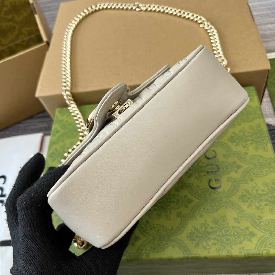 MINI SAC À MAIN GG MARMONT 13 EN CUIR DE VEAU BLANC