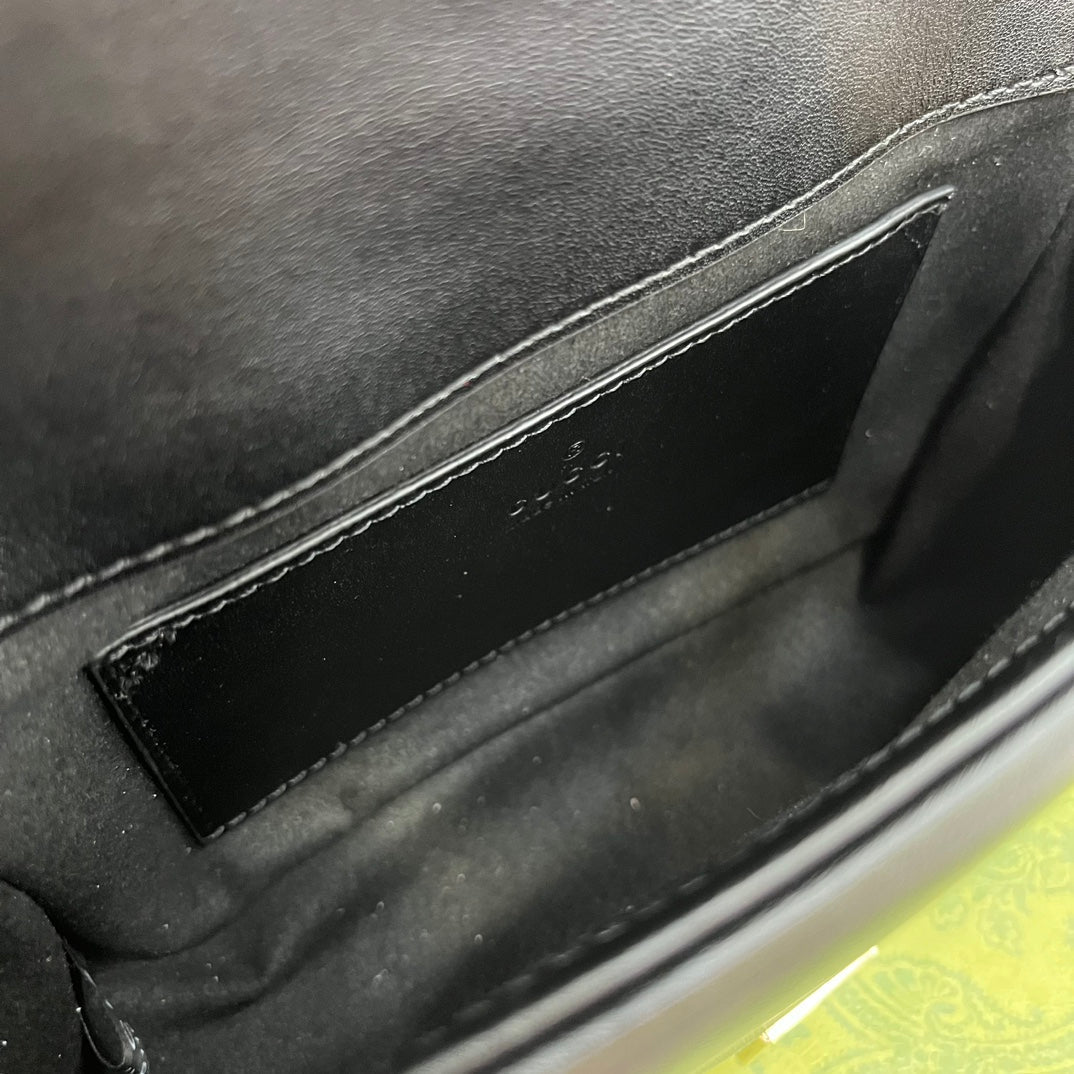 MINI SAC À MAIN GG MARMONT 13 EN CUIR DE VEAU NOIR