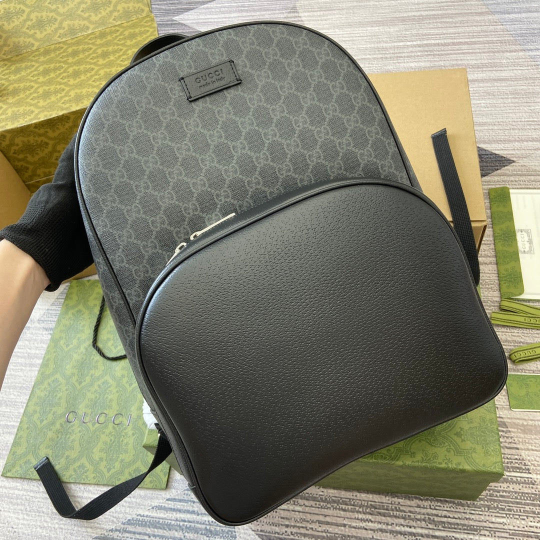 SAC À DOS MOYEN 40 GG AVEC ÉTIQUETTE EN CUIR DE VEAU NOIR ET TOILE