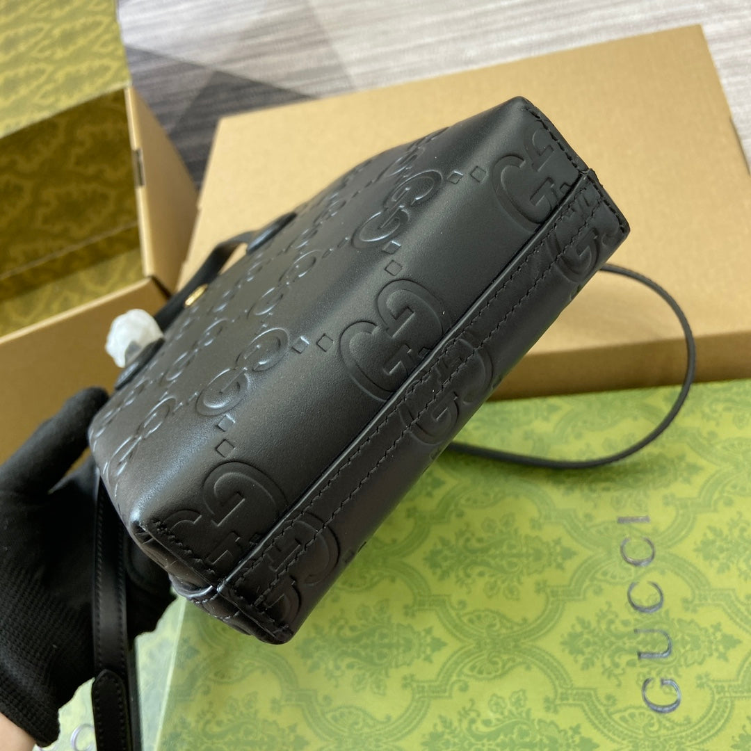 SAC GG 20 SUPER MINI AVEC BANDOULIÈRE EN CUIR DE VEAU NOIR